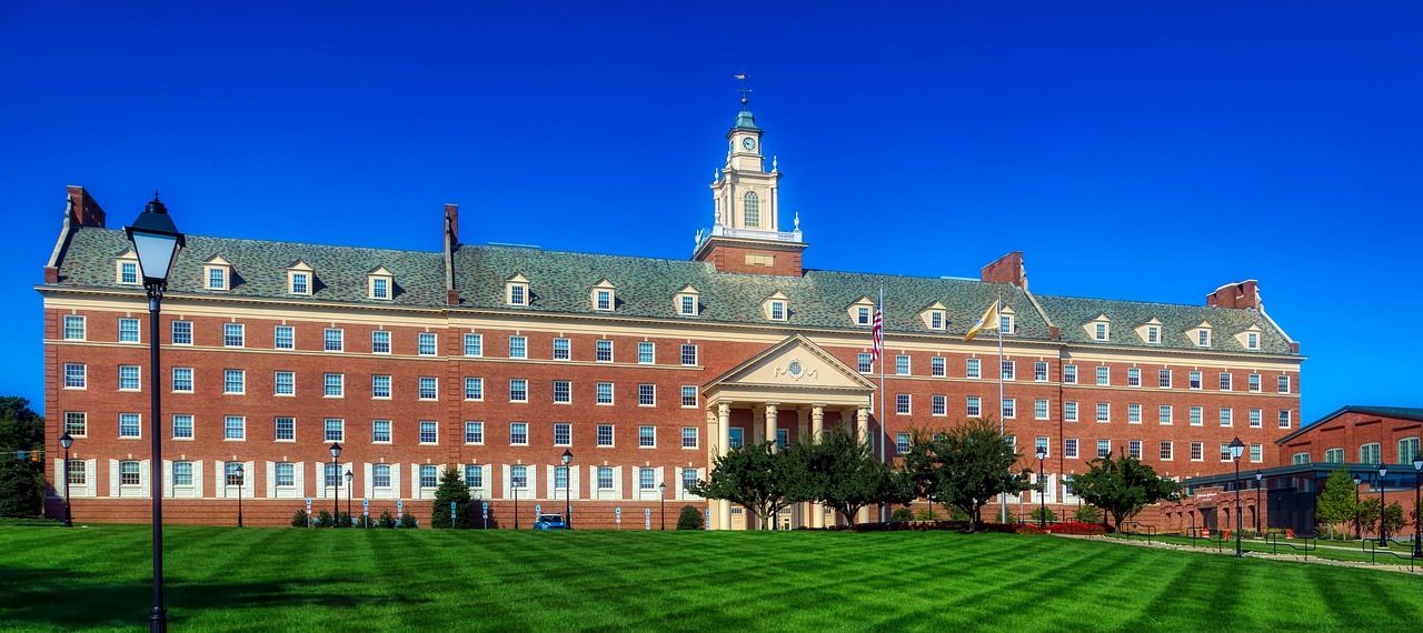 全球頂尖學(xué)府榜單解析，最新QS排名解讀與探索