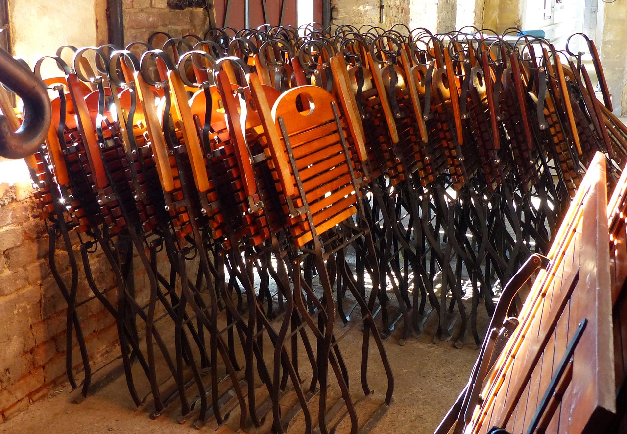 光明乳業(yè)股票最新動(dòng)態(tài)，行業(yè)趨勢(shì)、公司動(dòng)態(tài)與市場(chǎng)反應(yīng)全面解析