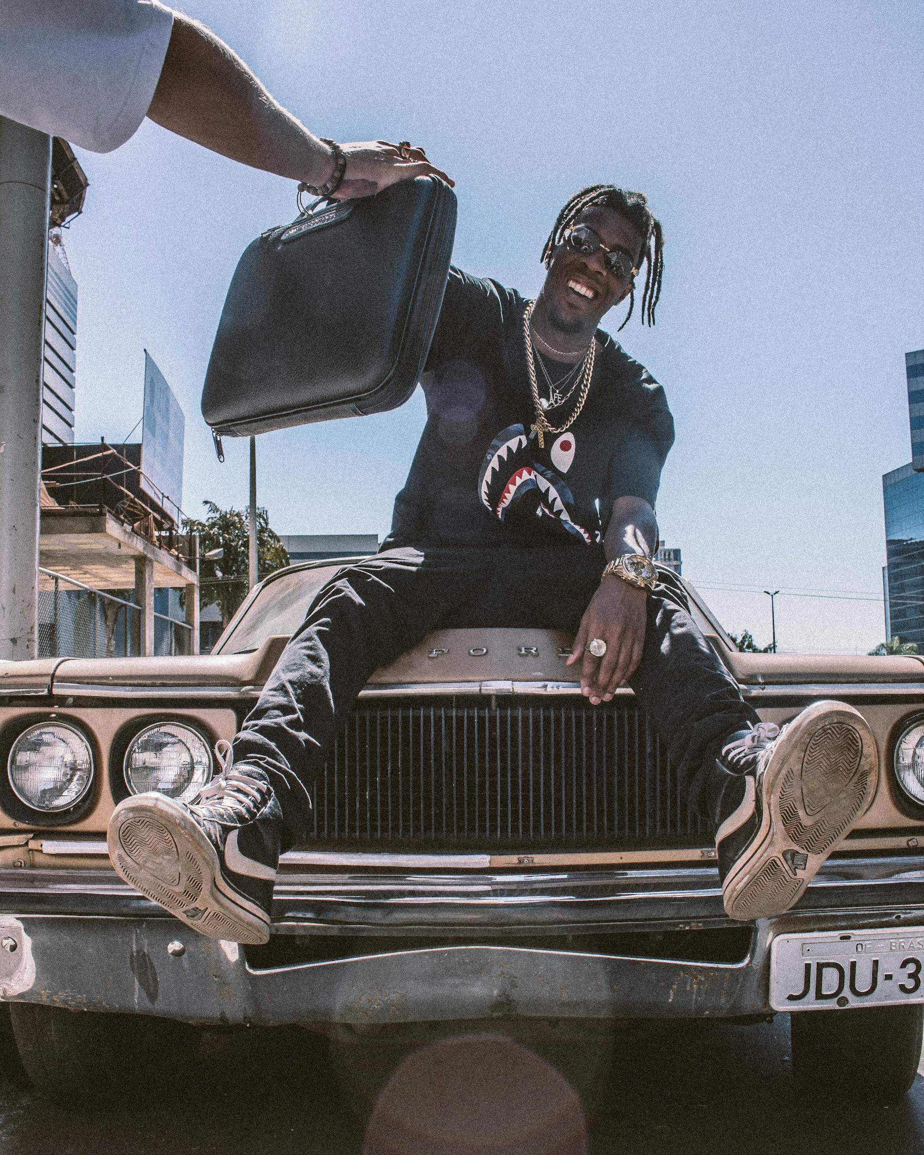 探索時(shí)尚潮流與個(gè)人風(fēng)格的完美結(jié)合，2016年QQ頭像男生最新版