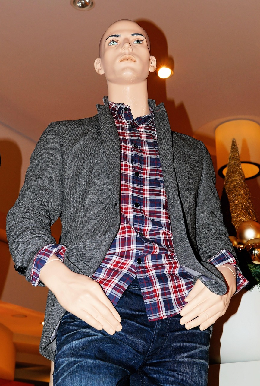 張藝興最新發(fā)型側(cè)面，潮流新標桿，展現(xiàn)時尚風(fēng)采