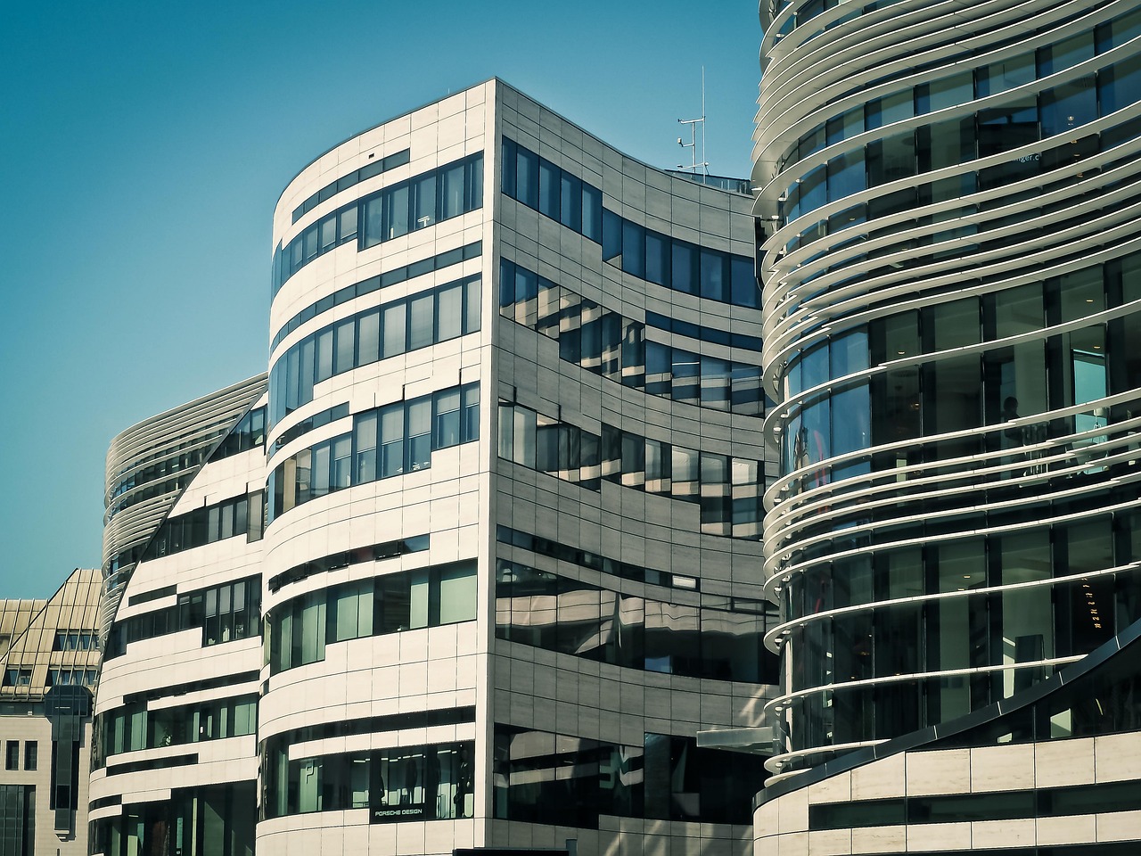 古鎮(zhèn)利和廣場重塑歷史風(fēng)貌與現(xiàn)代商業(yè)魅力的融合新作，最新消息揭秘