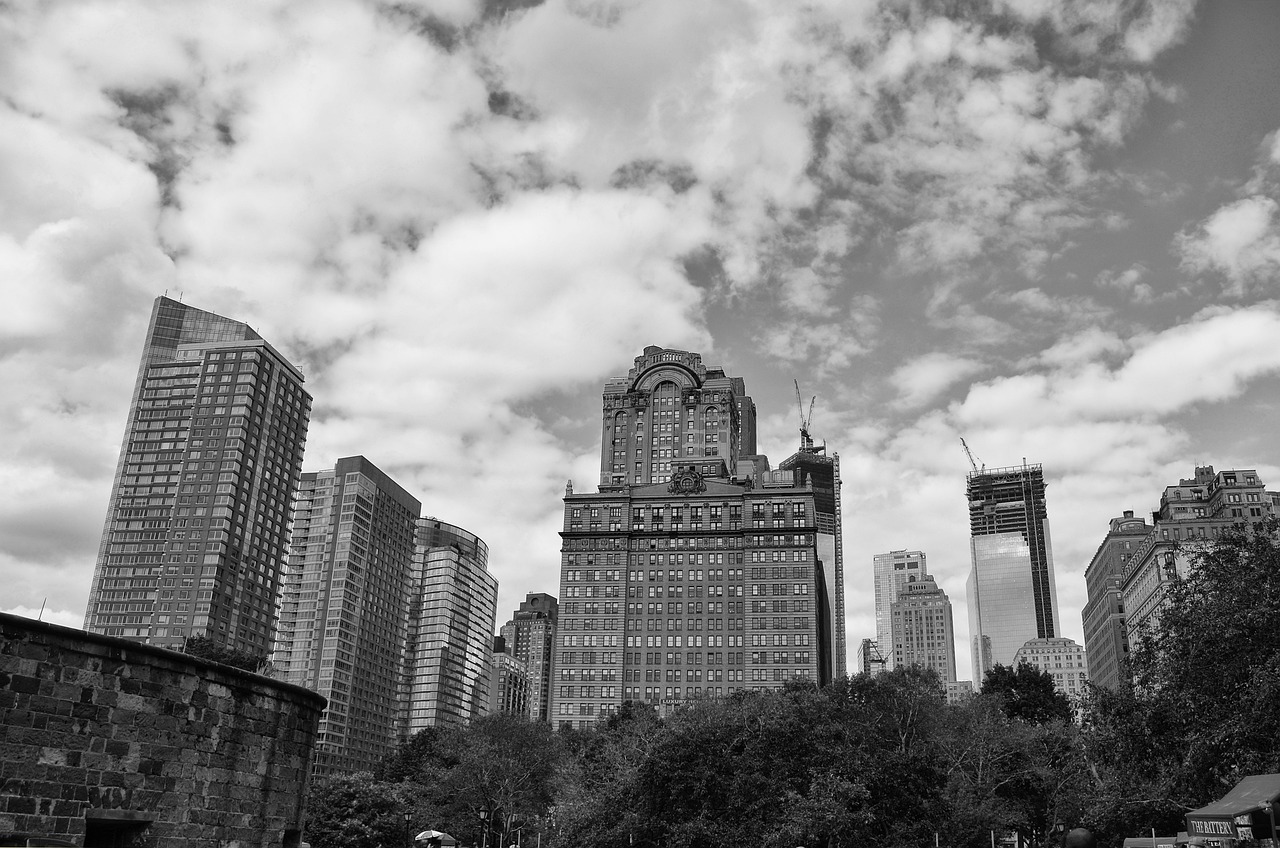 中國深度財經(jīng)最新一期，深度解讀中國經(jīng)濟脈絡(luò)