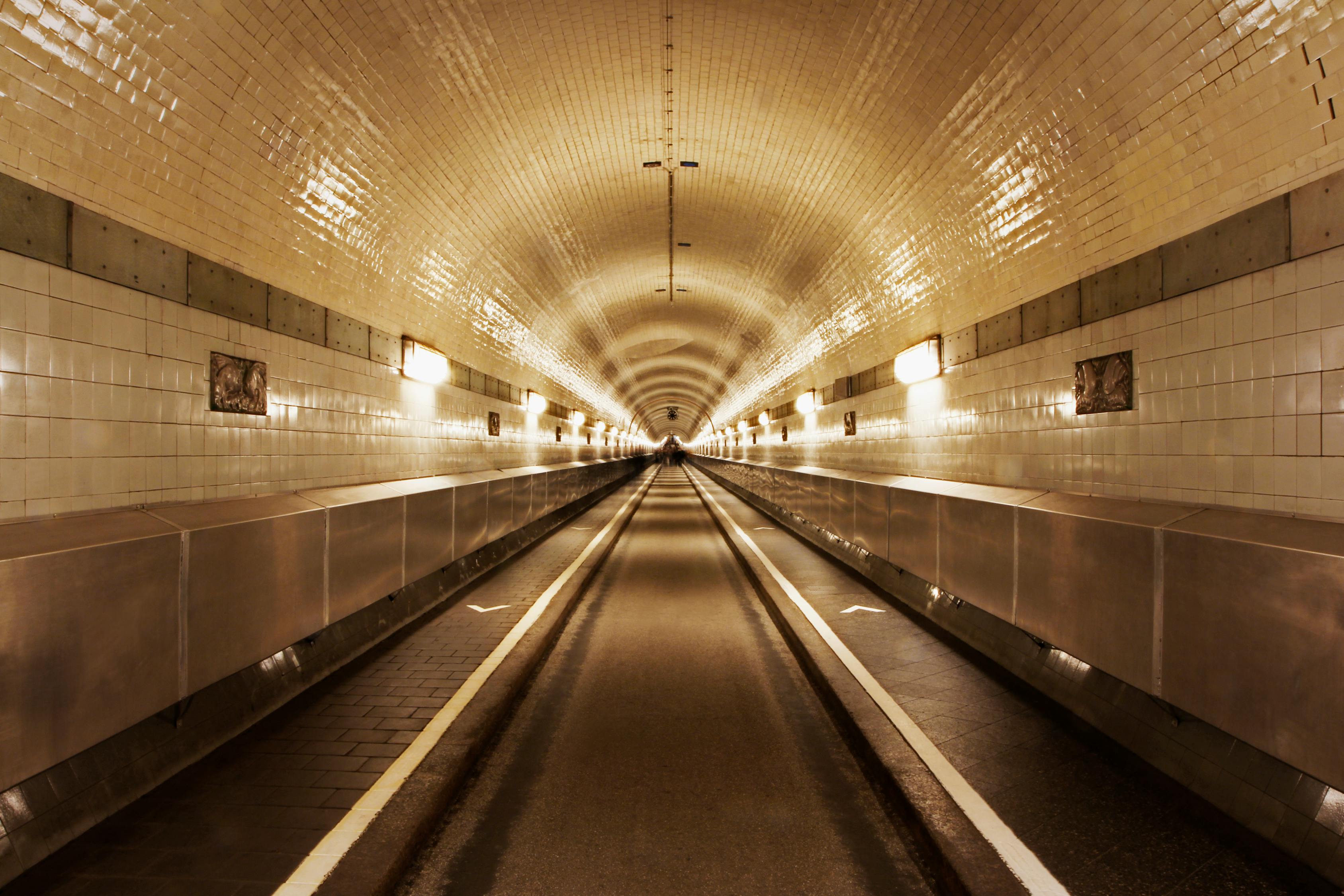 秦嶺一號(hào)隧道車(chē)禍最新消息，悲劇引發(fā)反思與應(yīng)對(duì)策略