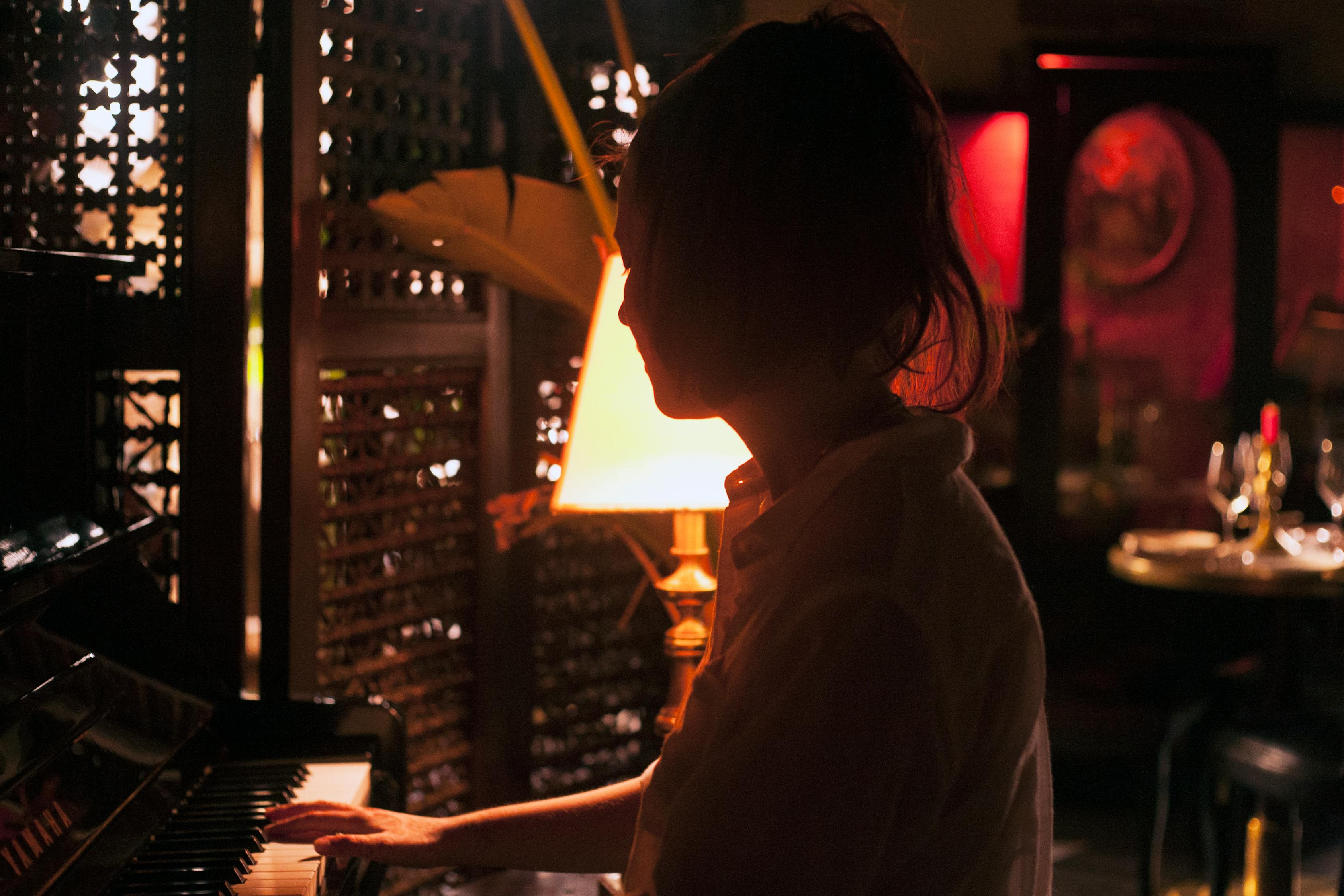 最新催淚歌曲，情感的音樂(lè)力量觸動(dòng)心靈深處