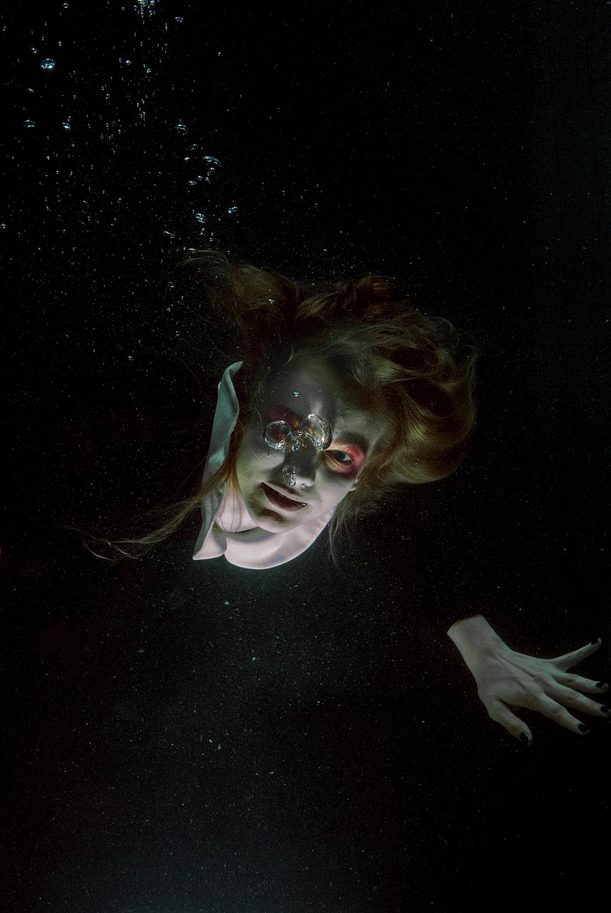 荒島求生，生存與勇氣的挑戰(zhàn)小說